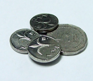 Доход (הכנסות).